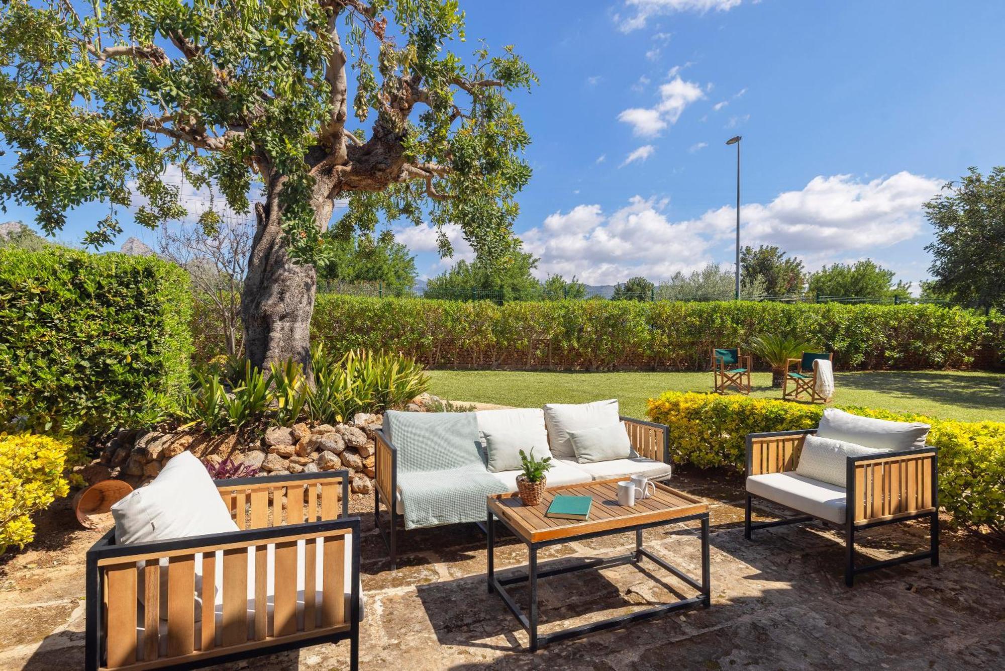 Ideal House For Two Families With Pool And Barbecue Plamanyola Esterno foto