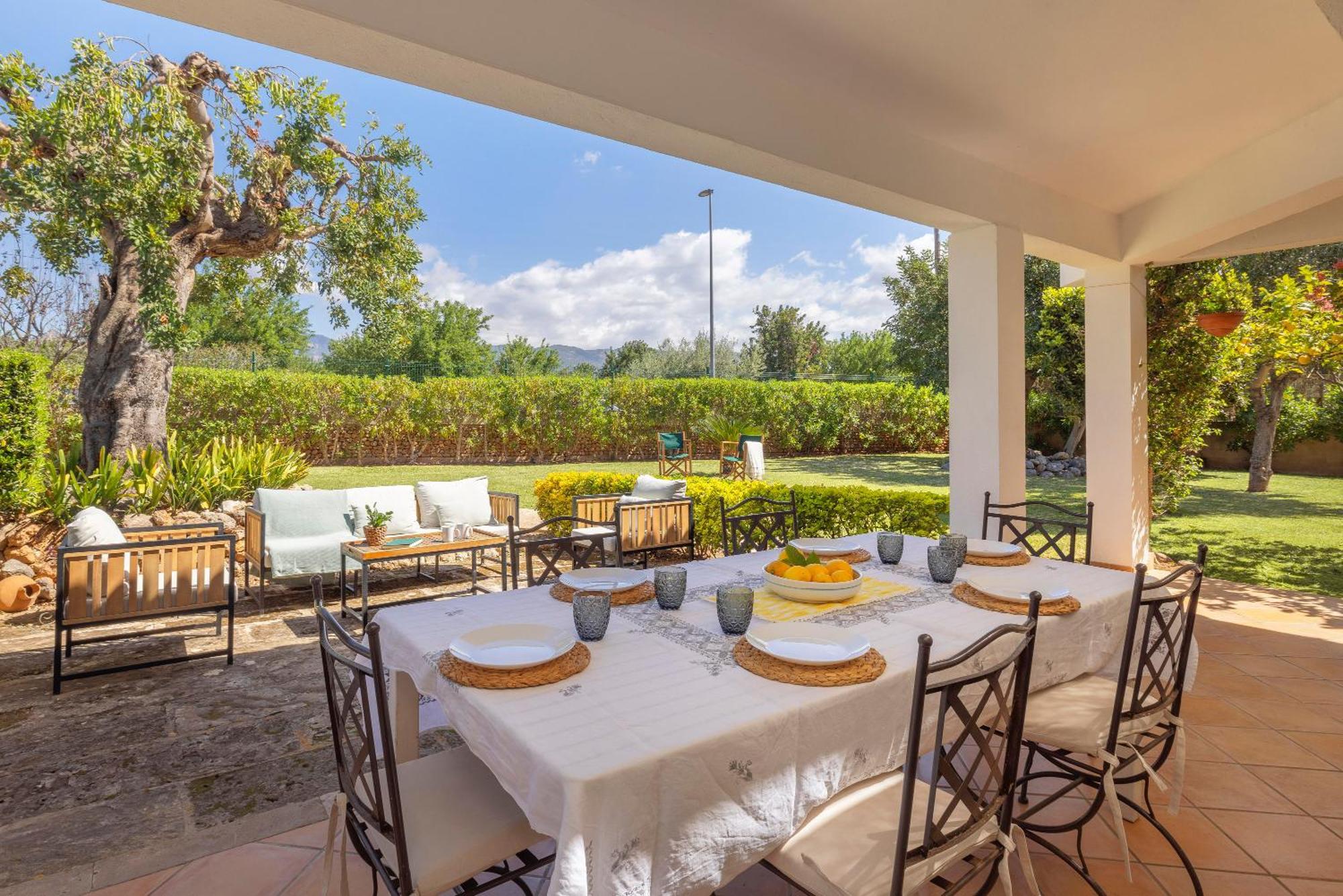 Ideal House For Two Families With Pool And Barbecue Plamanyola Esterno foto