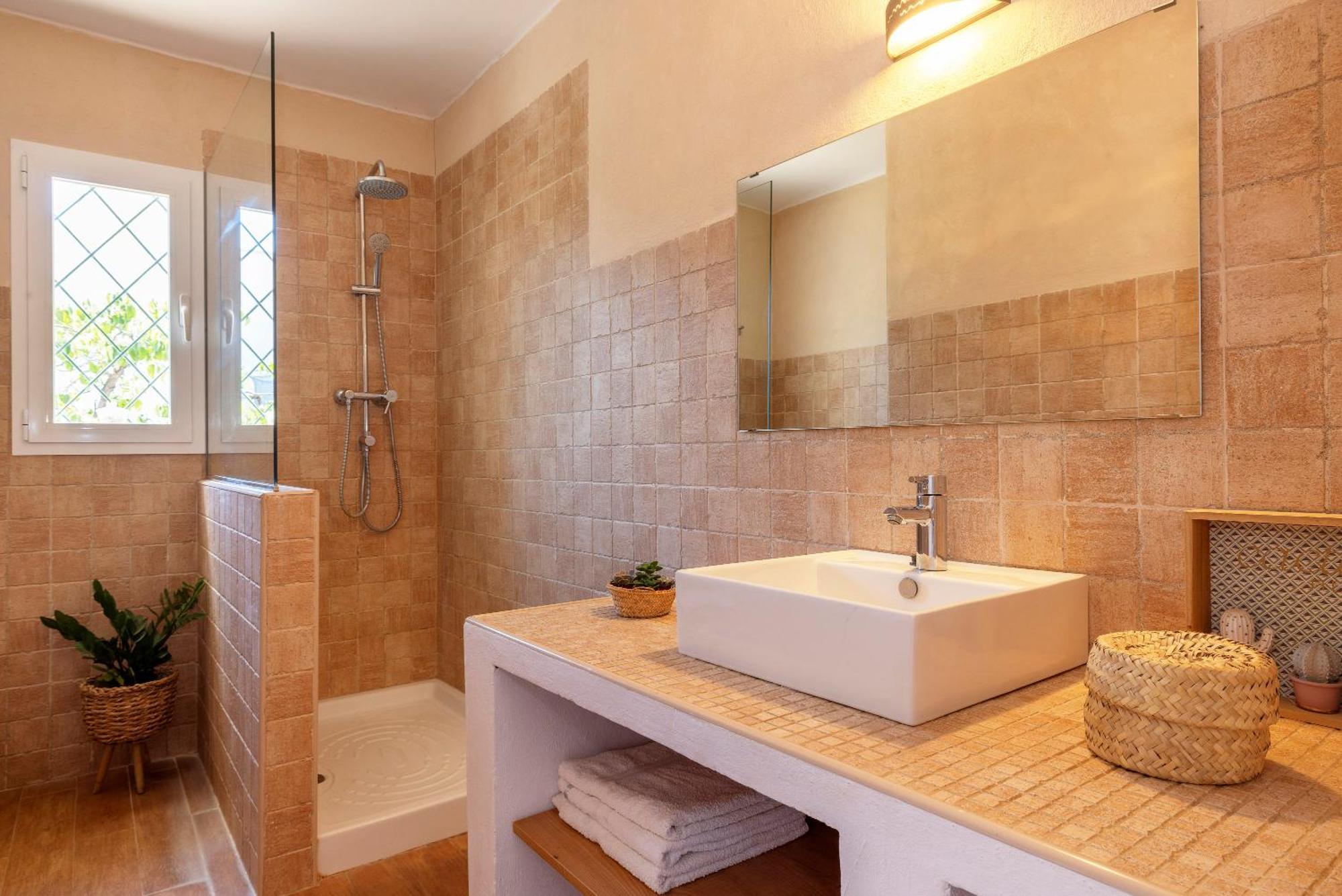 Ideal House For Two Families With Pool And Barbecue Plamanyola Esterno foto