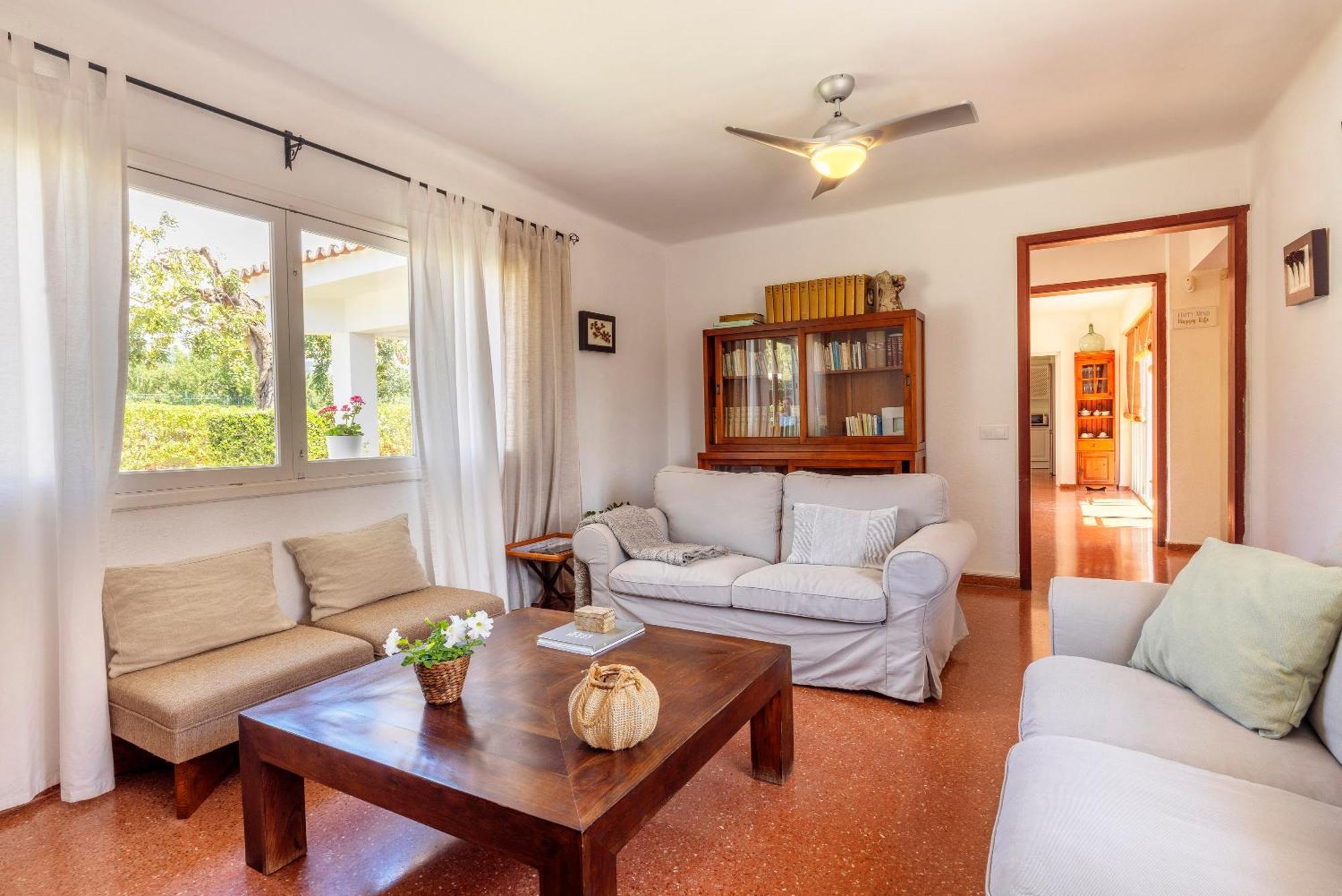 Ideal House For Two Families With Pool And Barbecue Plamanyola Esterno foto